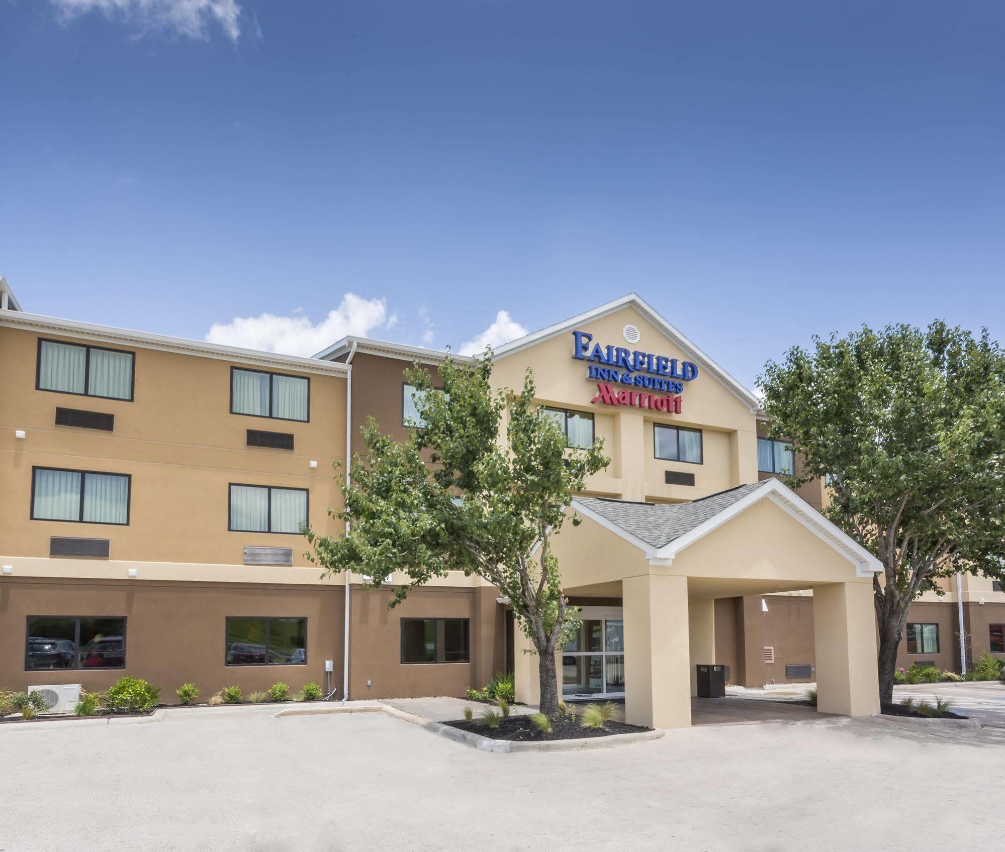 Fairfield Inn & Suites Victoria Esterno foto